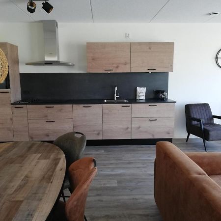 Paardenstal Apartment Холум Екстериор снимка